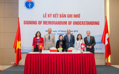 Bộ Y tế tăng cường hợp tác về y dược với Novartis